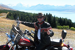 Hermann Reuther - Around the world on a Harley