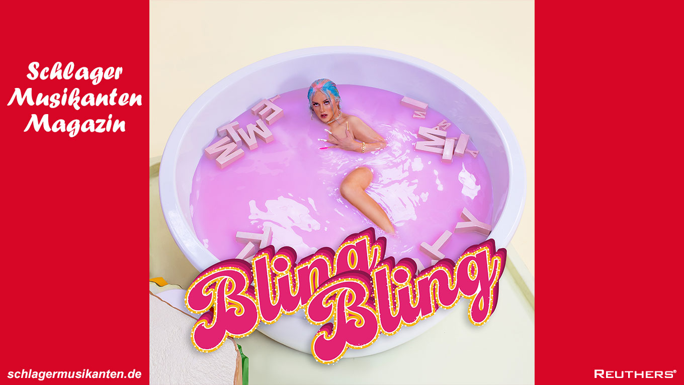Mit seinem ersten Song "Bling Bling" bleibt sich Social Media Star TWENTY4TIM treu
